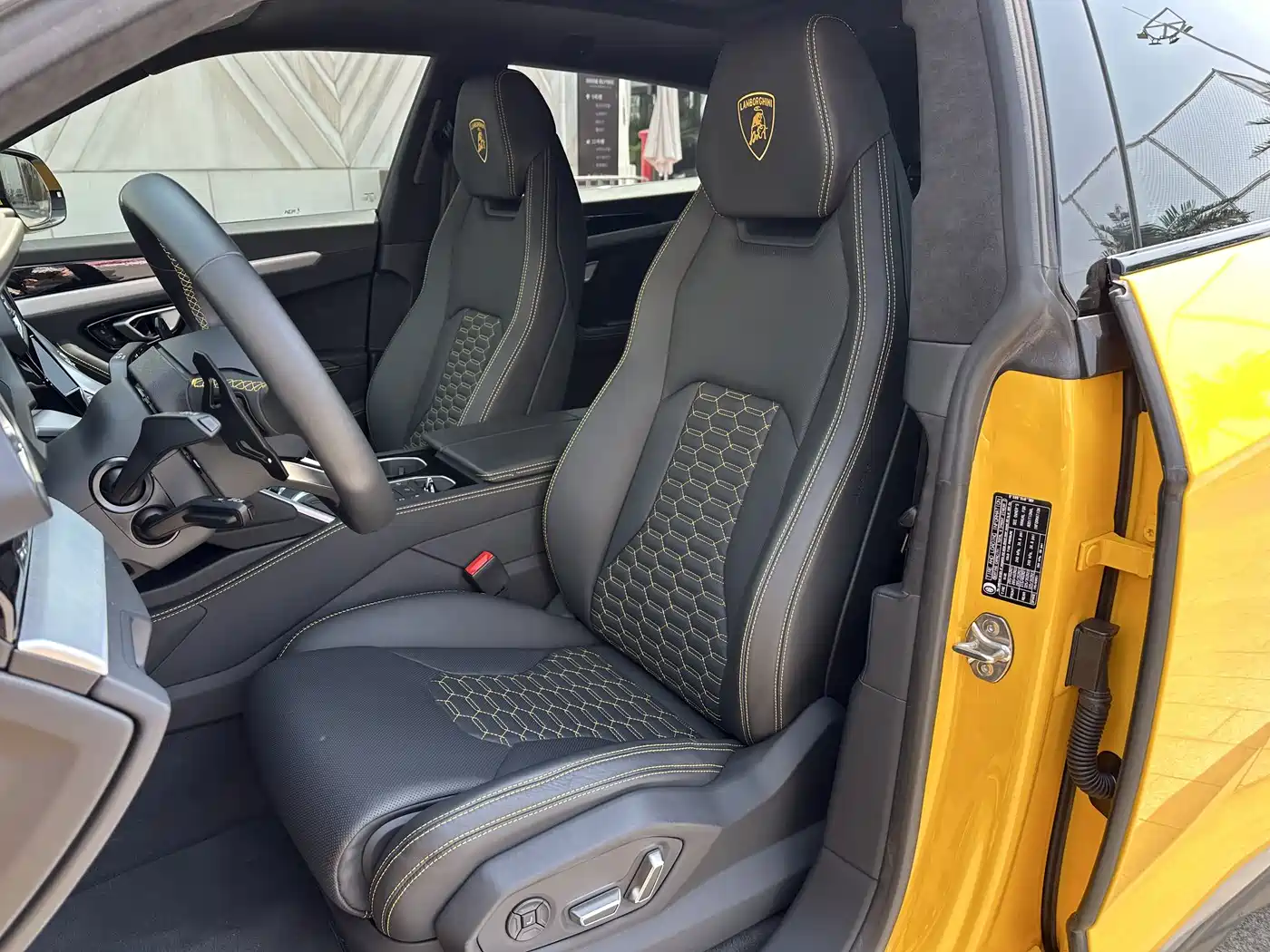 Lamborghini Urus 2021 4.0T V8 фото 10