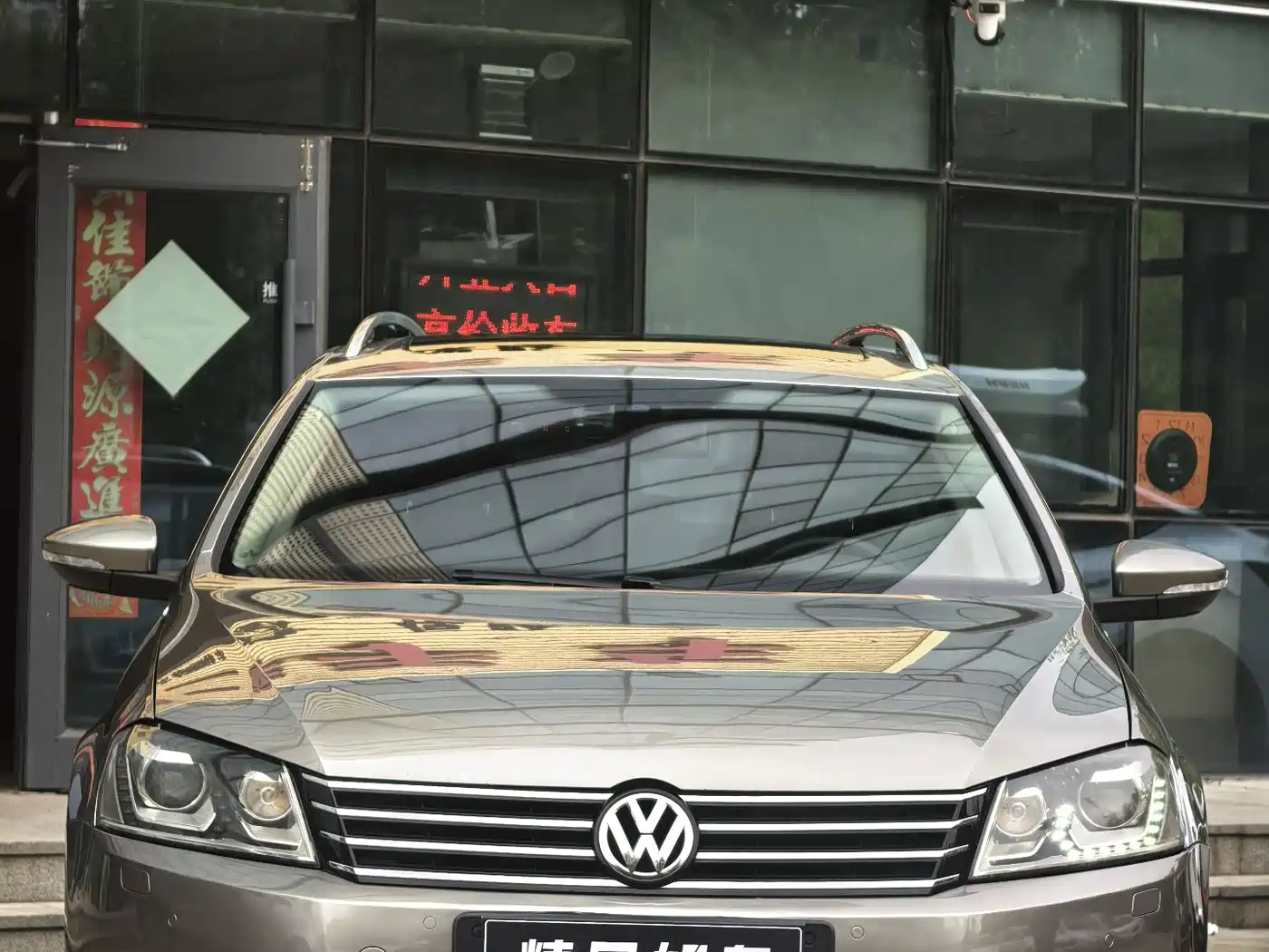 Volkswagen Magotan (Import) 2012 Wagon 2.0TSI Luxury фото 5