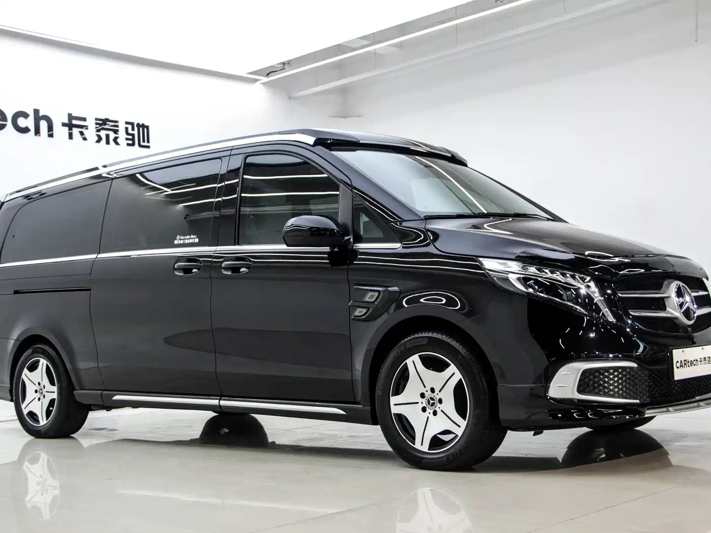 Mercedes-Benz Vito 2023 2.0T Business 7-Seater фото 31