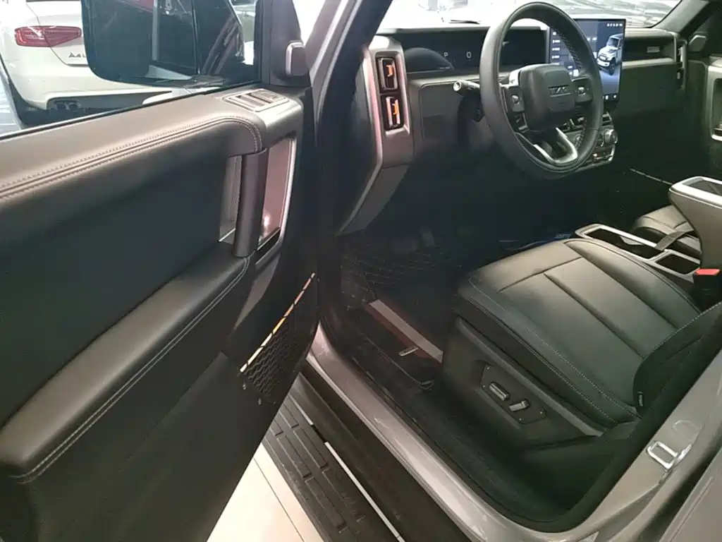 iCAR V23 2026 2025 FWD Base Model