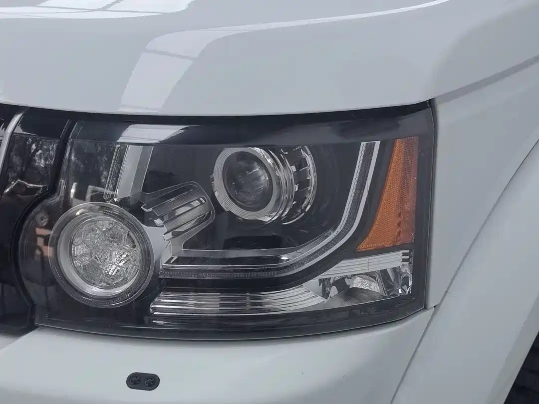 Land Rover Discovery 2014 3.0 SC V6 HSE Luxury фото 10
