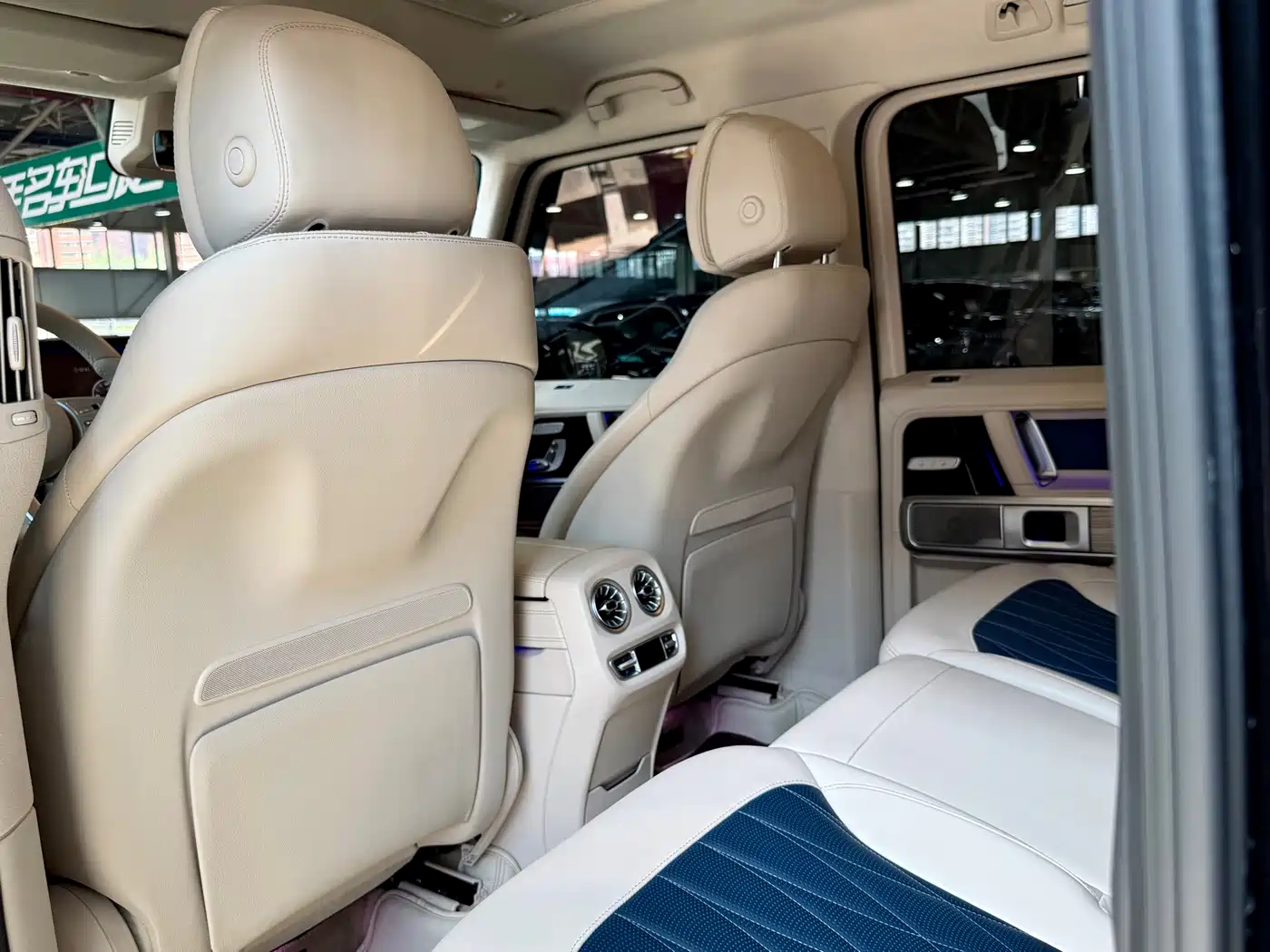 Mercedes-Benz G-Class 2020 G 500 Time Inscription Special Edition фото 27