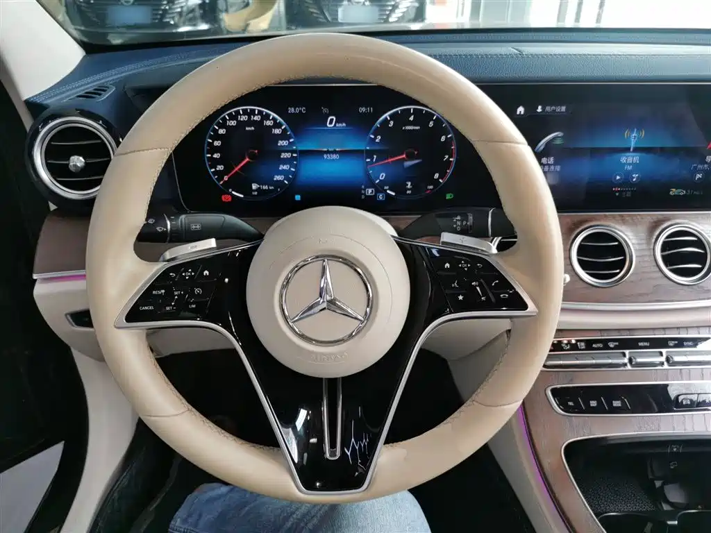 Mercedes-Benz E-Class 2021 Facelift E 260 L фото 11