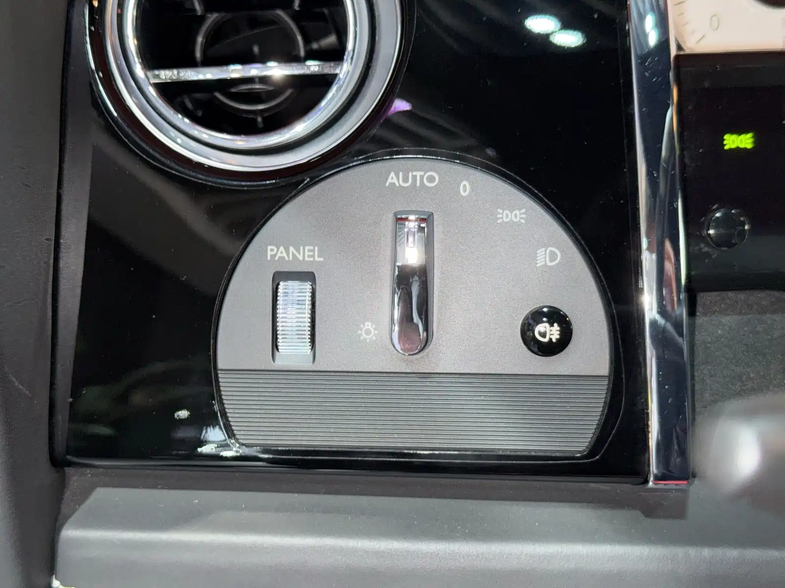Фото 10 - Rolls-Royce Ghost