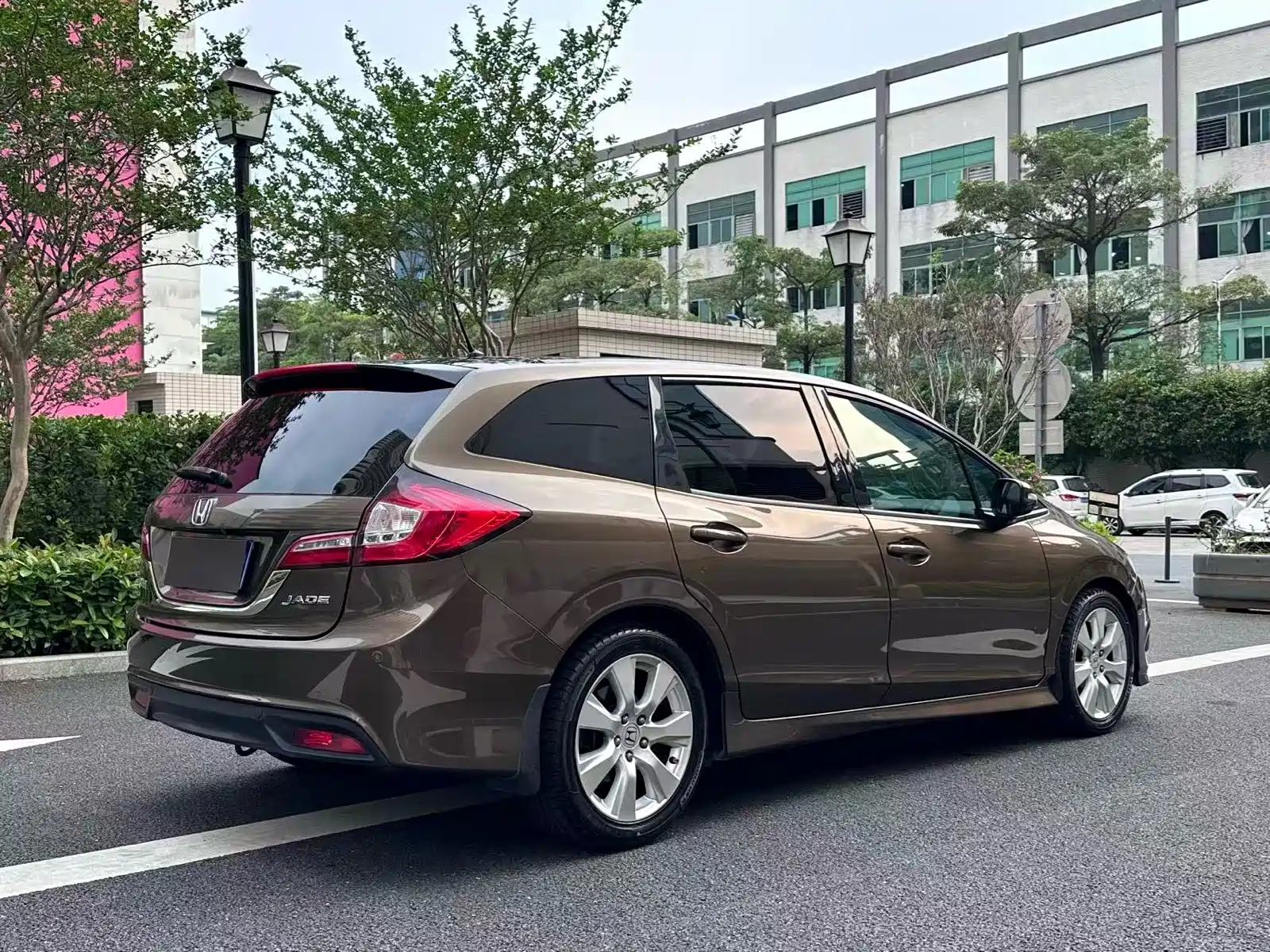 Фото 6 - Honda Jade