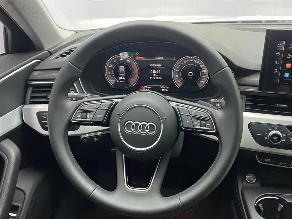 Audi A4L 2024 40 TFSI Fashion Dynamic фото 17