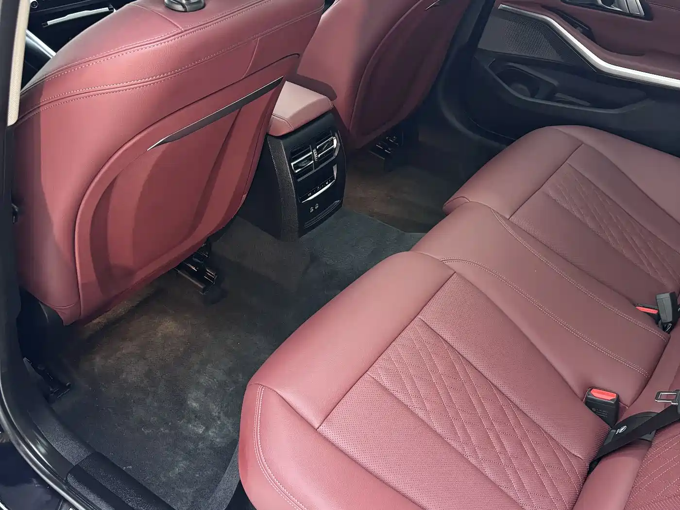 BMW 3 Series 2023 320Li M Sport Package фото 17