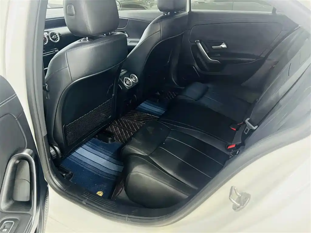 Mercedes-Benz A-Class 2022 Facelift A 200 L Sport Sedan Dynamic фото 18
