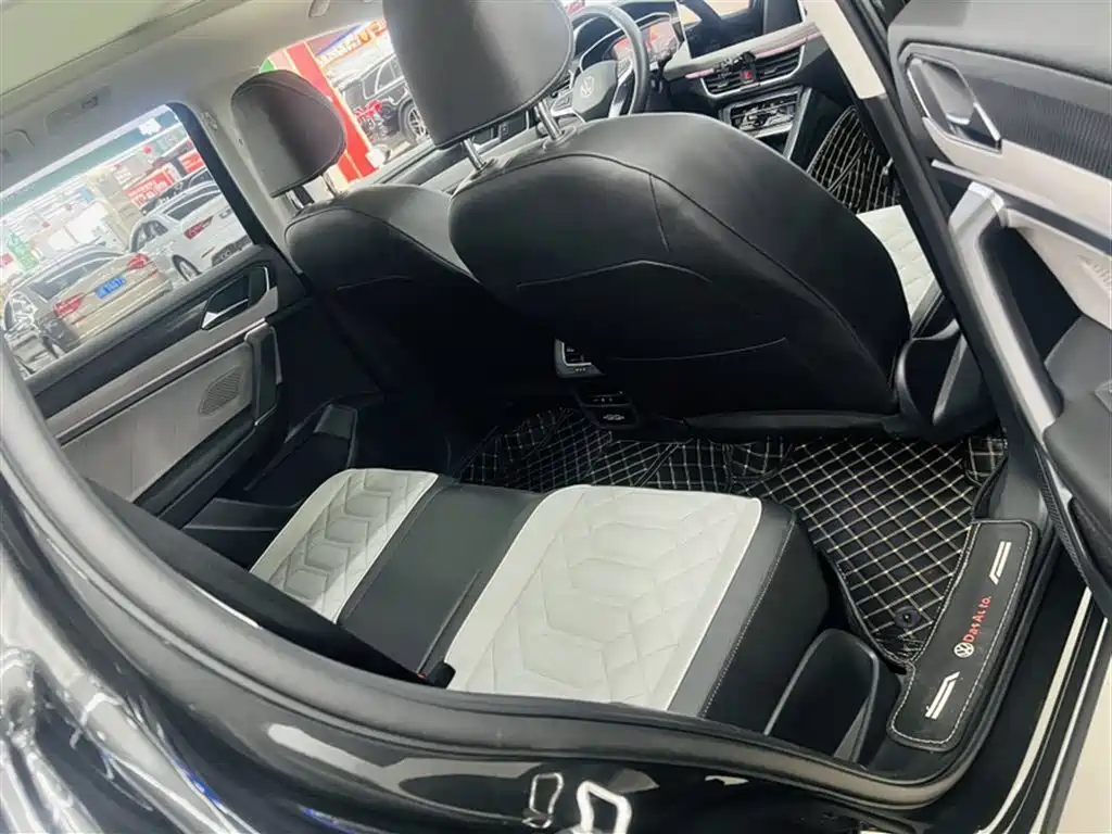 Volkswagen Tayron 2024 330TSI 2WD Luxury Plus Advanced фото 22