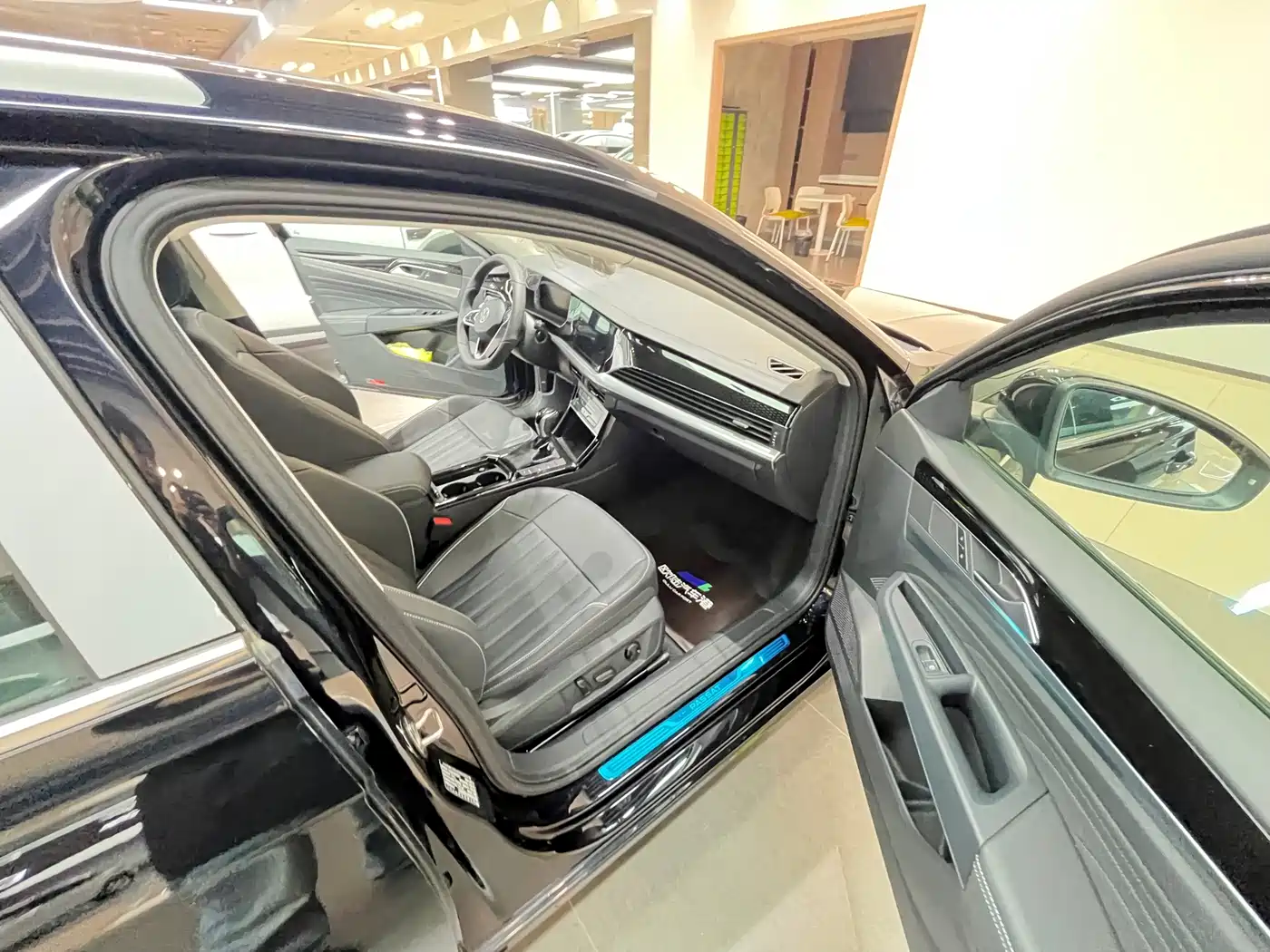 Volkswagen Passat 2026 2023 Facelift 330TSI Premium Edition