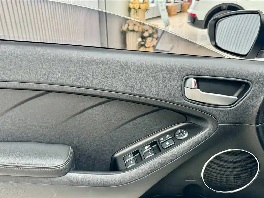 Kia K3 2017 1.6L Automatic 15th Anniversary Special GLS фото 22