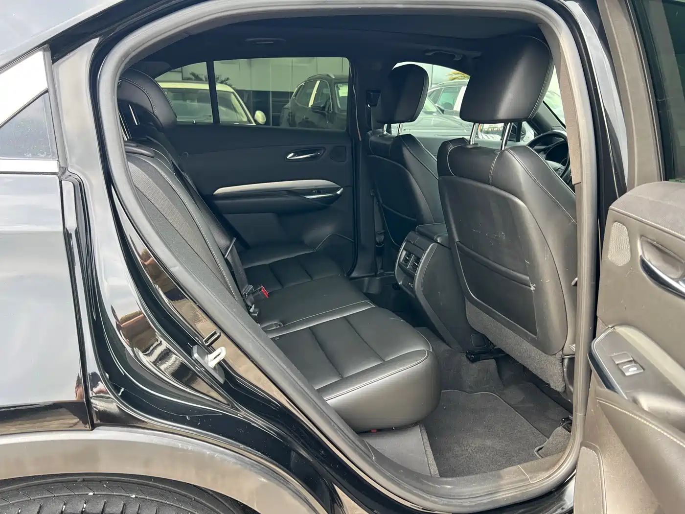 Cadillac XT4 2018 28T FWD Leading Edition фото 10