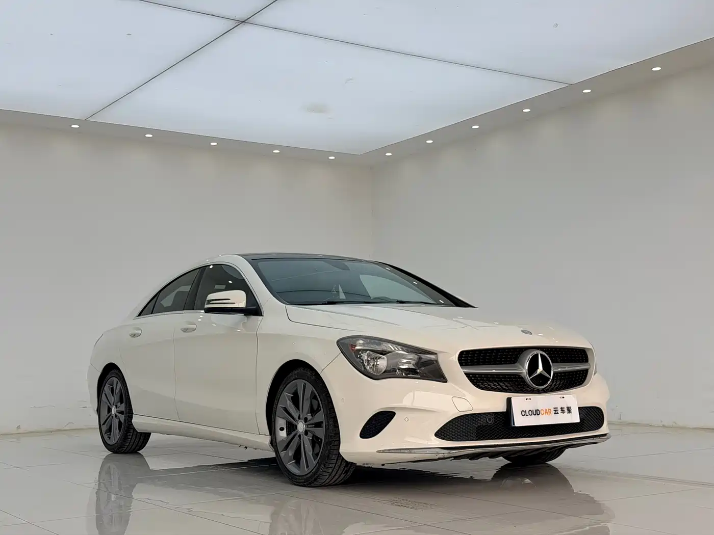 Mercedes-Benz CLA (Import) 2016 Facelift CLA 200 Sport фото 3