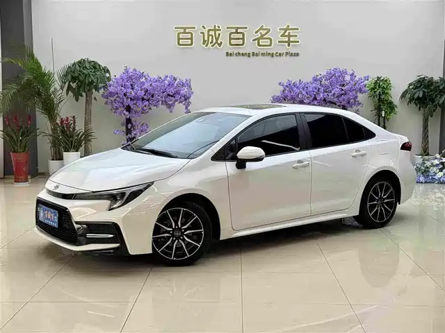 Toyota Levin 2023 185T CVT Sport — фото 1