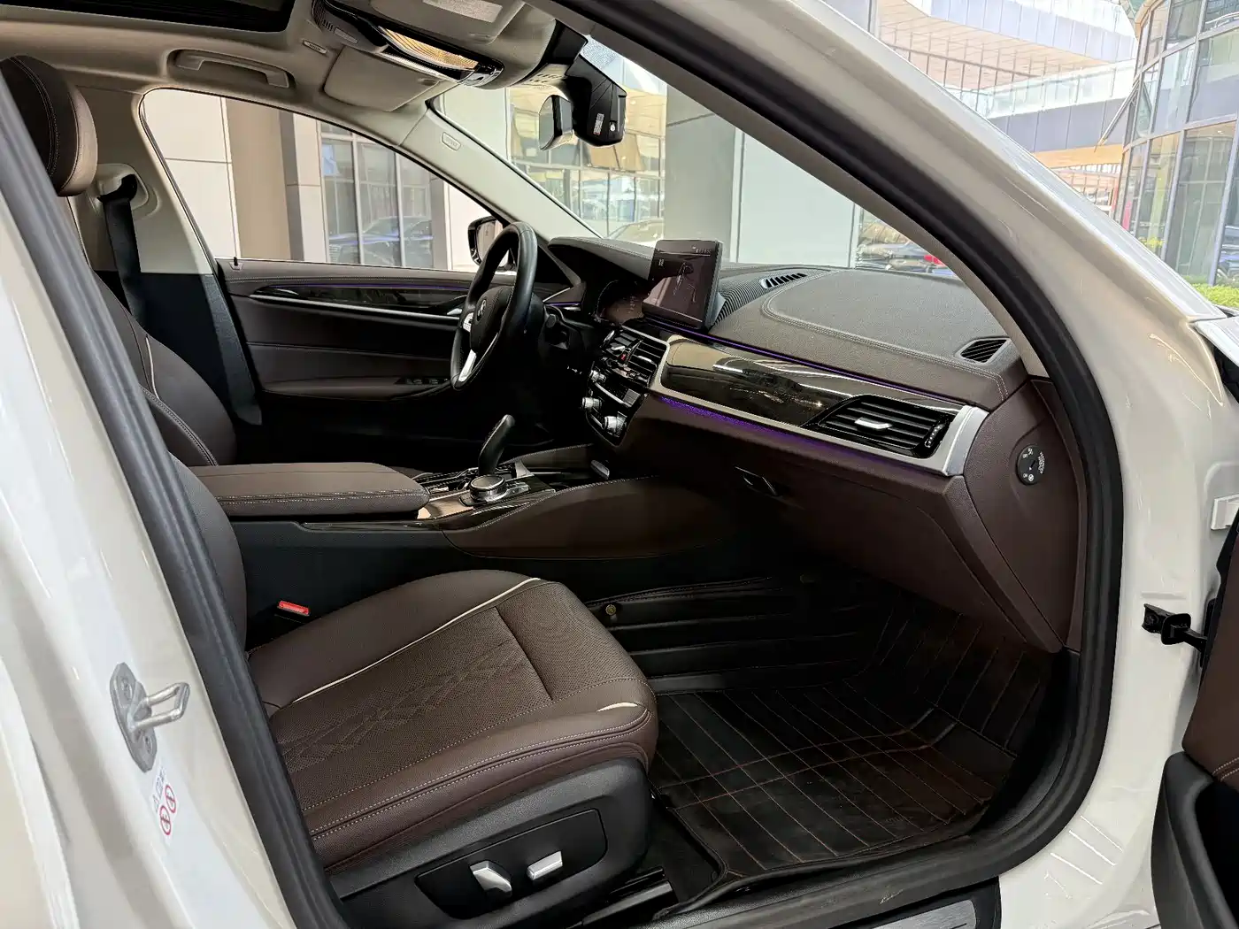 BMW 5 Series 2022 525Li Luxury Package фото 13
