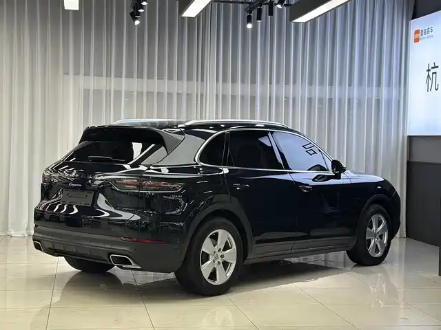 Porsche Cayenne 2019 Cayenne 3.0T — фото 3