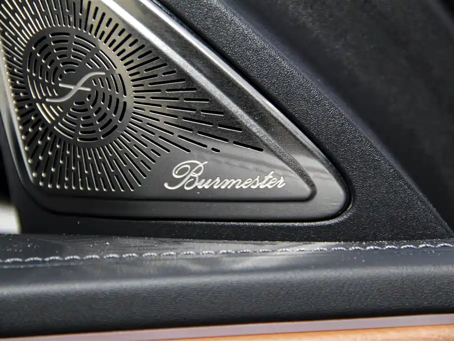 Mercedes-Benz E-Class 2024 E 300 L Fashion фото 30