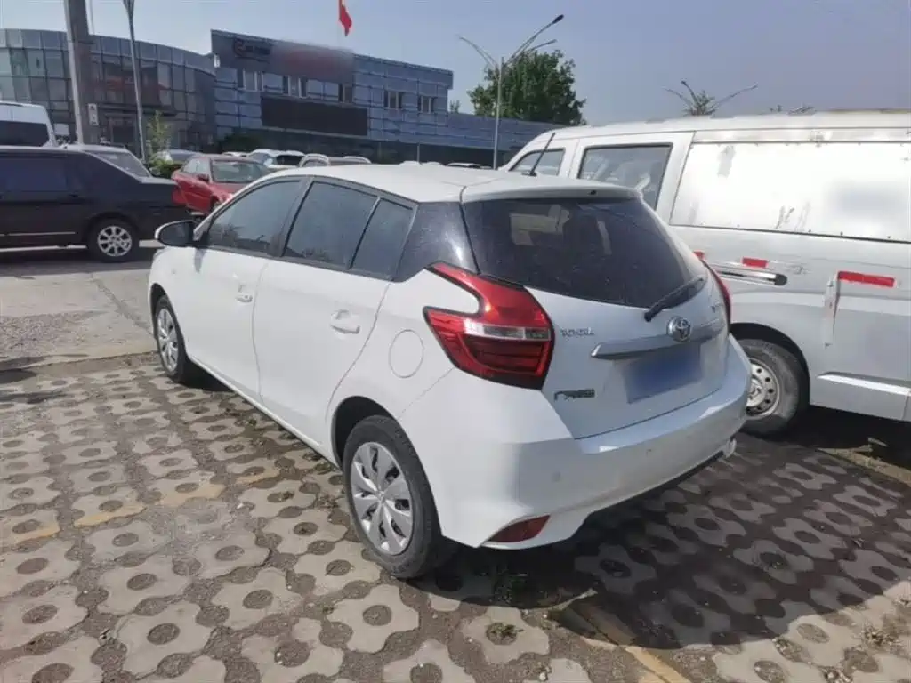 Toyota YARiS L Zhi Xuan 2019 1.5E CVT MeiDong Edition China VI фото 5