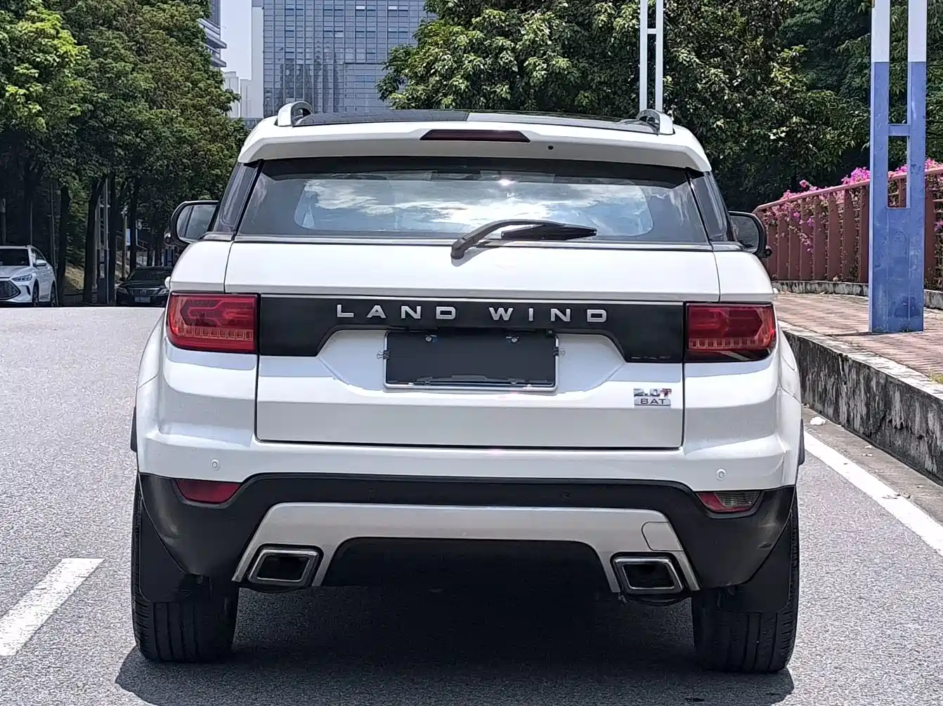 Landwind X7 2017 2015 2.0T Panoramic Flagship Edition