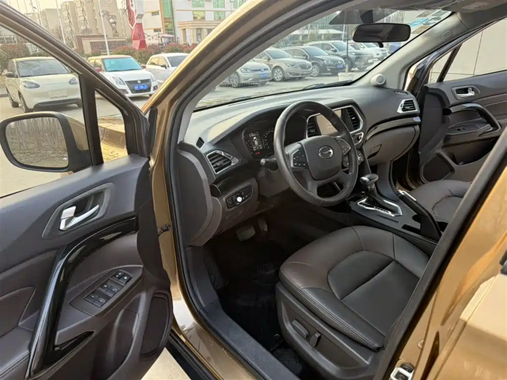 GAC Trumpchi Trumpchi GS4 2015 200T G-DCT Luxury Edition фото 21