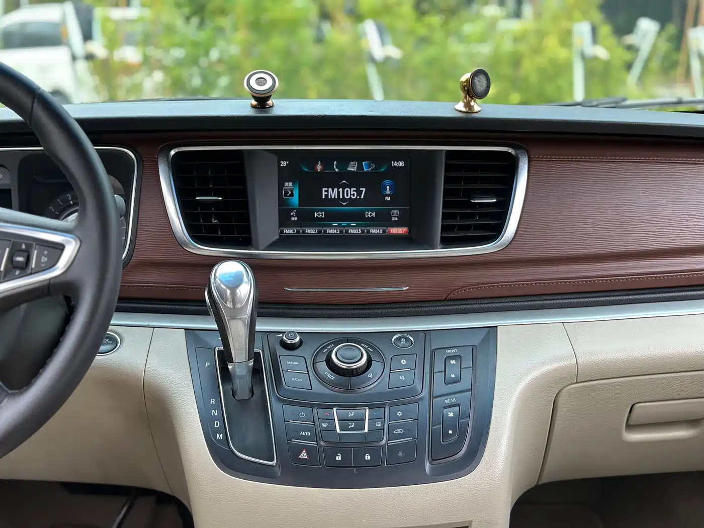 Buick GL8 2018 28T Luxury Model China VI фото 16