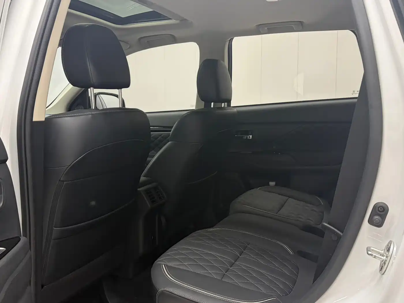 Mitsubishi Outlander 2022 2021 2.0L FWD Comfort Edition 5-seater