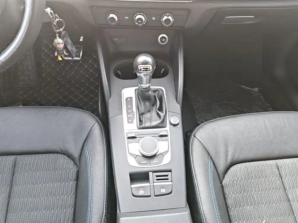 Audi A3 2018 30th Anniversary Sportback 35 TFSI Fashion фото 14