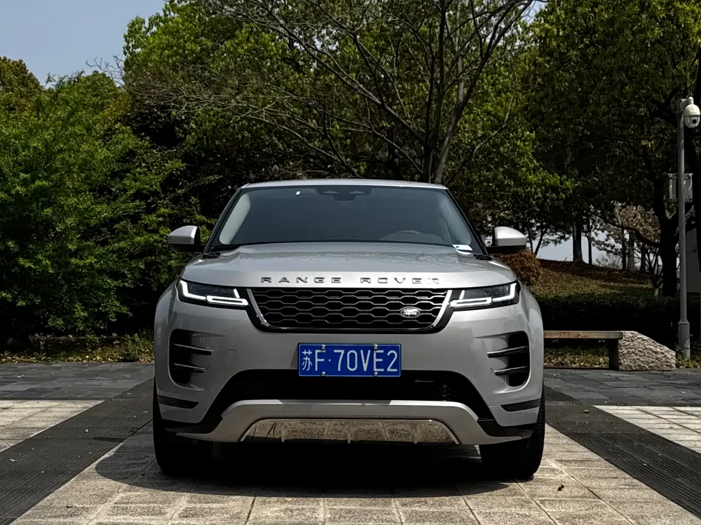 Land Rover Range Rover Evoque 2023 Range Rover Evoque L 249PS Luxury Edition фото 3