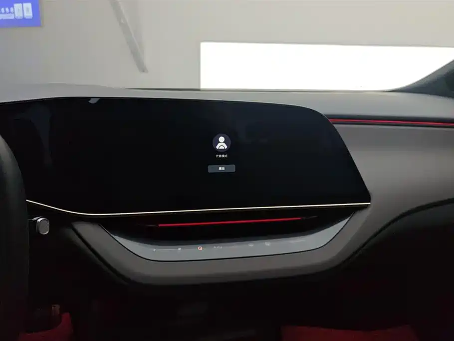 Hongqi EH7 2024 Model 760 Pro+ AWD фото 13