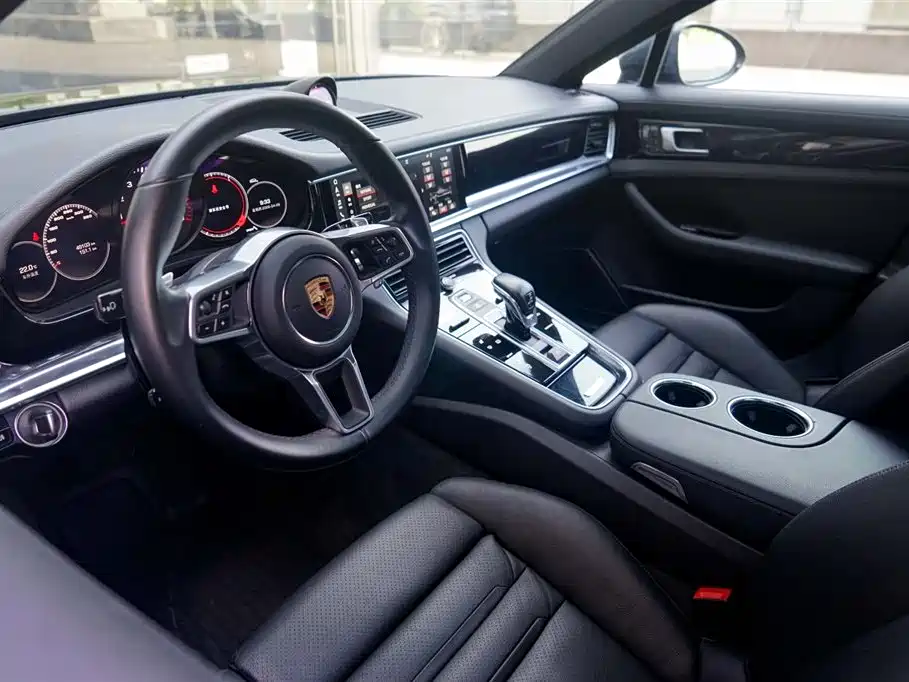 Porsche Panamera 2017 Panamera Executive Long Wheelbase 3.0T фото 11