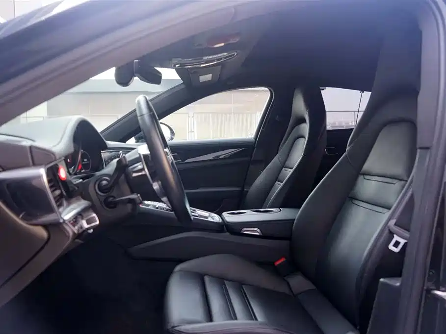Porsche Panamera 2017 Panamera Executive Long Wheelbase 3.0T фото 12