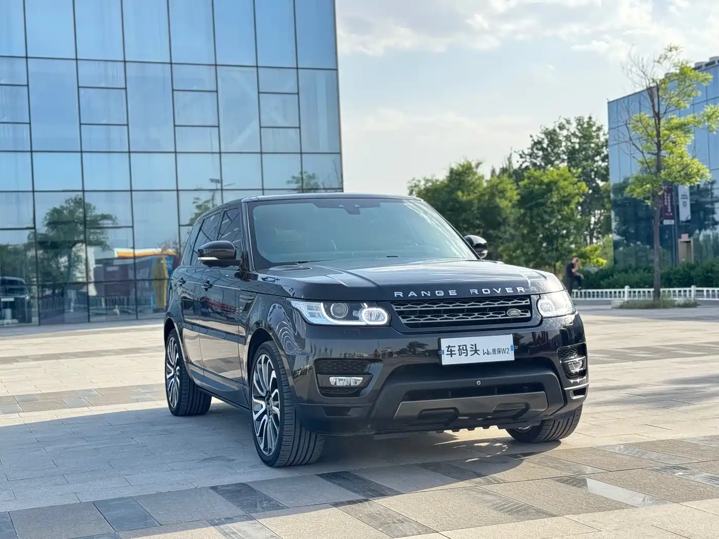 Land Rover Range Rover Sport 2017 3.0 SC V6 SE фото 4