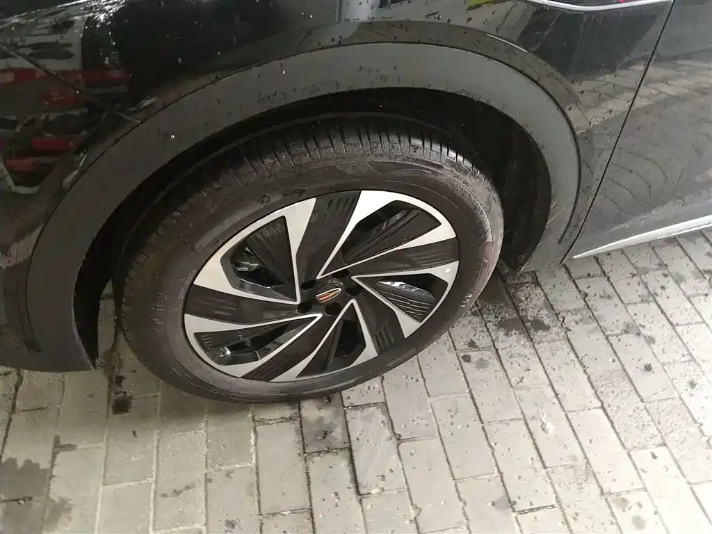 Hongqi HS7 PHEV 2024 2.0T PHEV 4WD Flagship Edition 6-seater фото 23