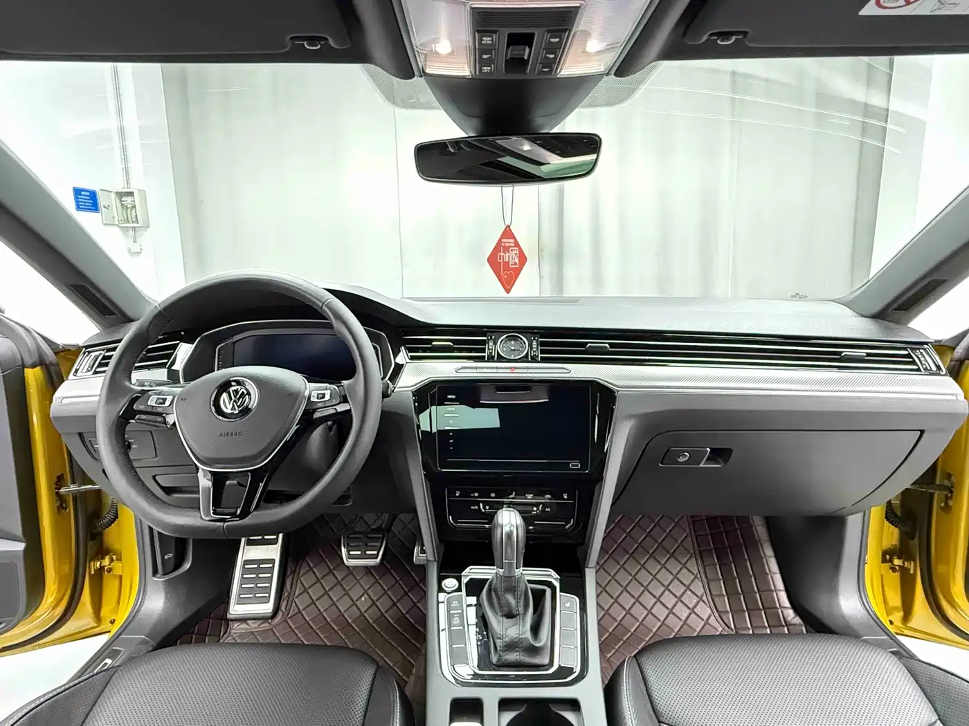 Volkswagen FAW-Volkswagen CC 2020 330TSI Glamour Version China VI фото 6