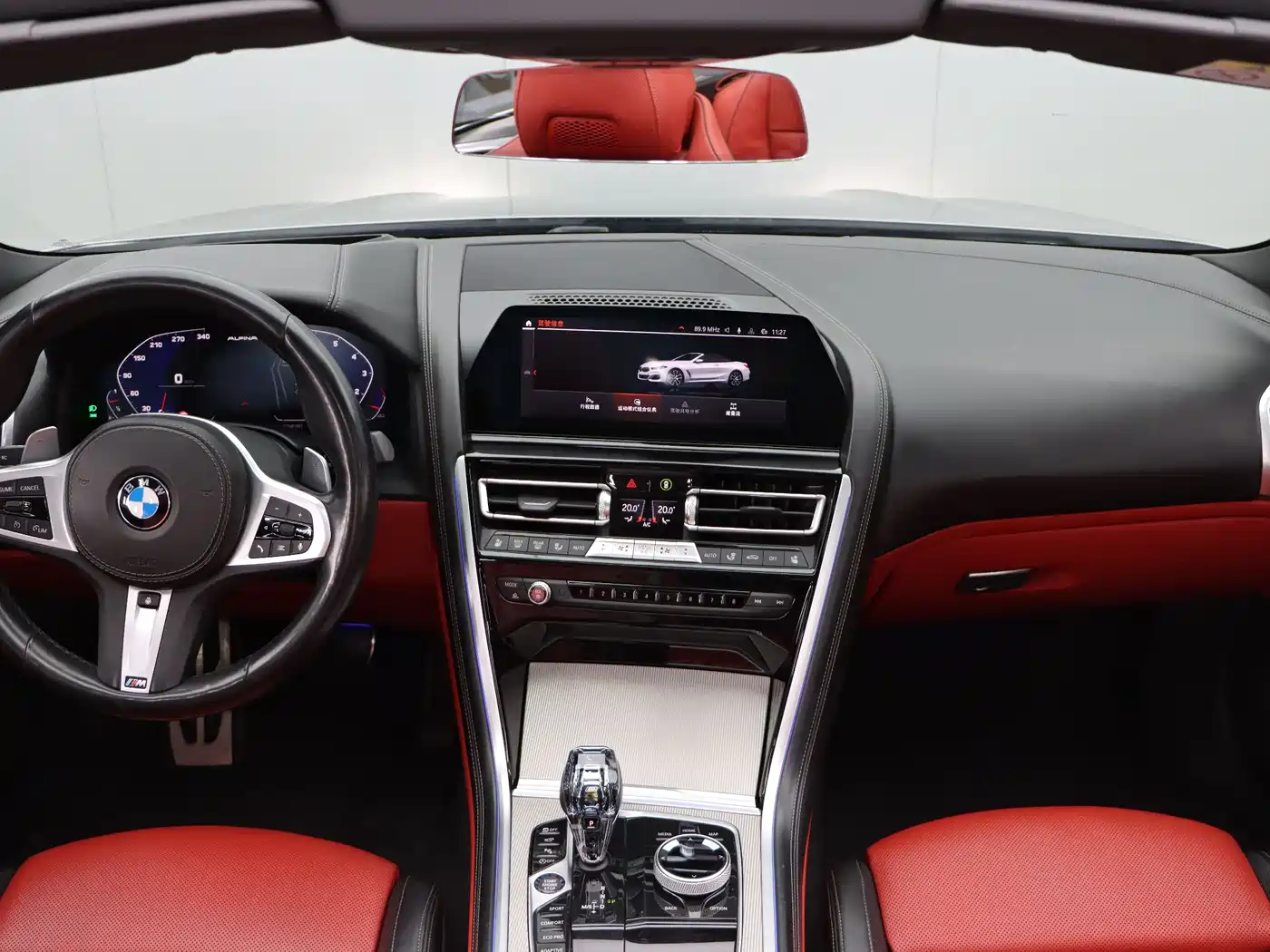 BMW 8 Series 2019 840i Convertible M Sport фото 17