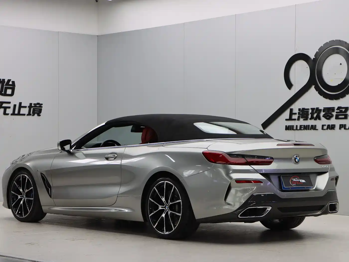 BMW 8 Series 2019 840i Convertible M Sport фото 34