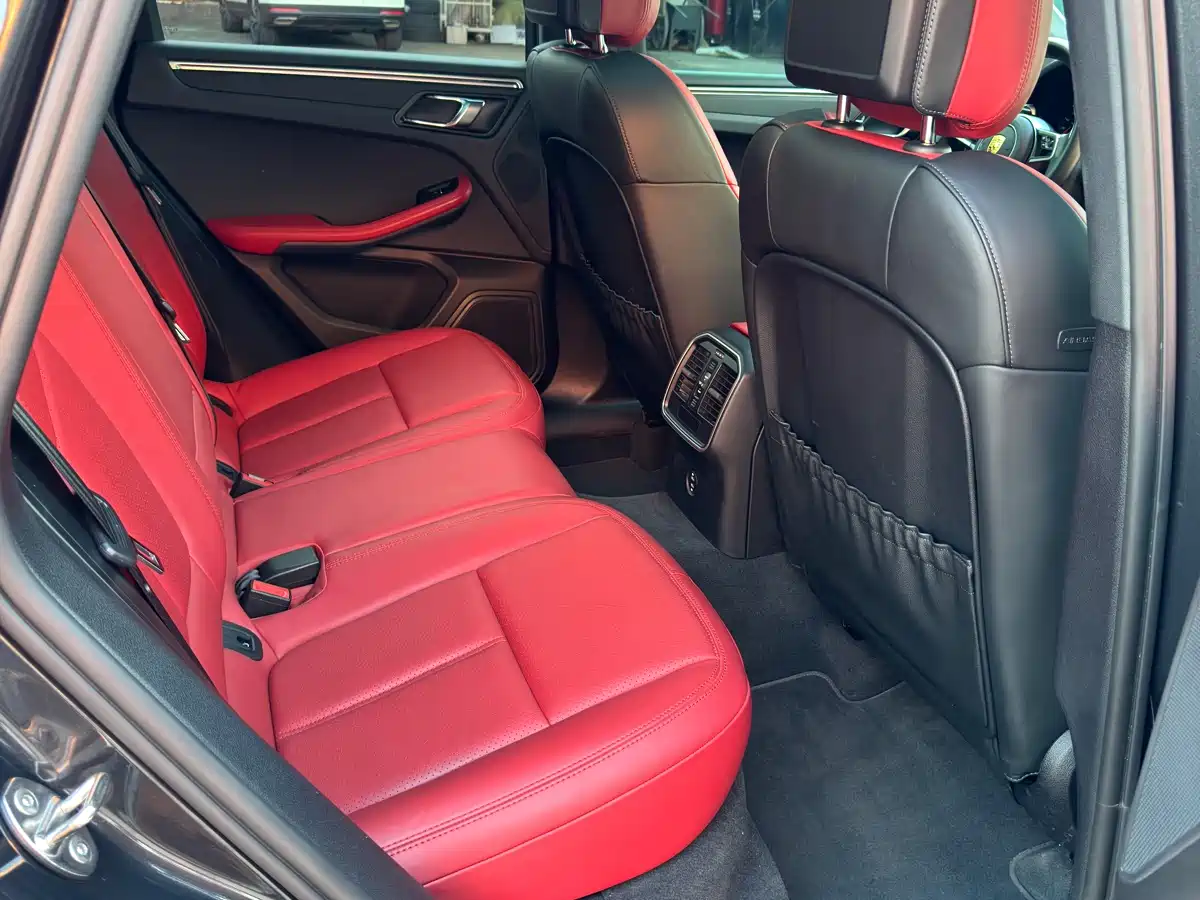 Porsche Macan 2021 Macan 2.0T фото 21