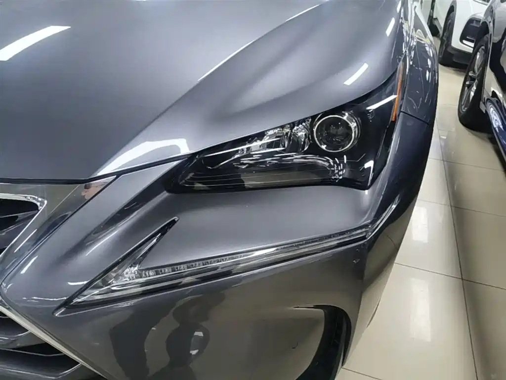 Lexus NX 2015 200t AWD F Sport фото 24