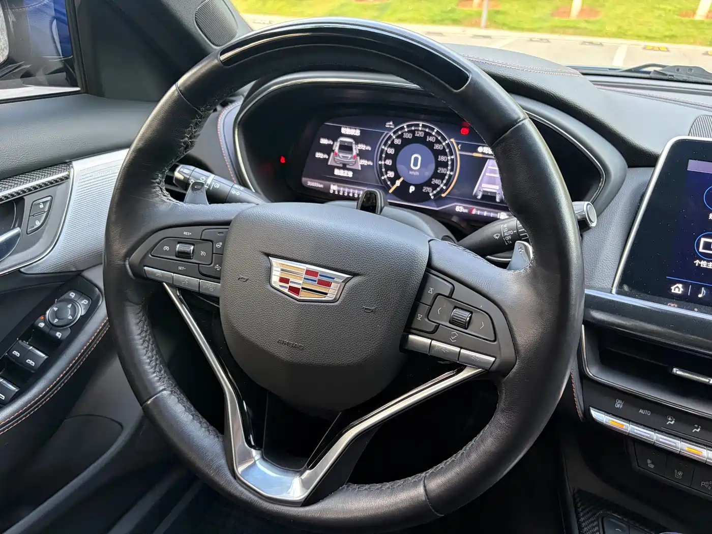 Cadillac CT5 2022 28T Platinum Super Cruise Edition фото 13