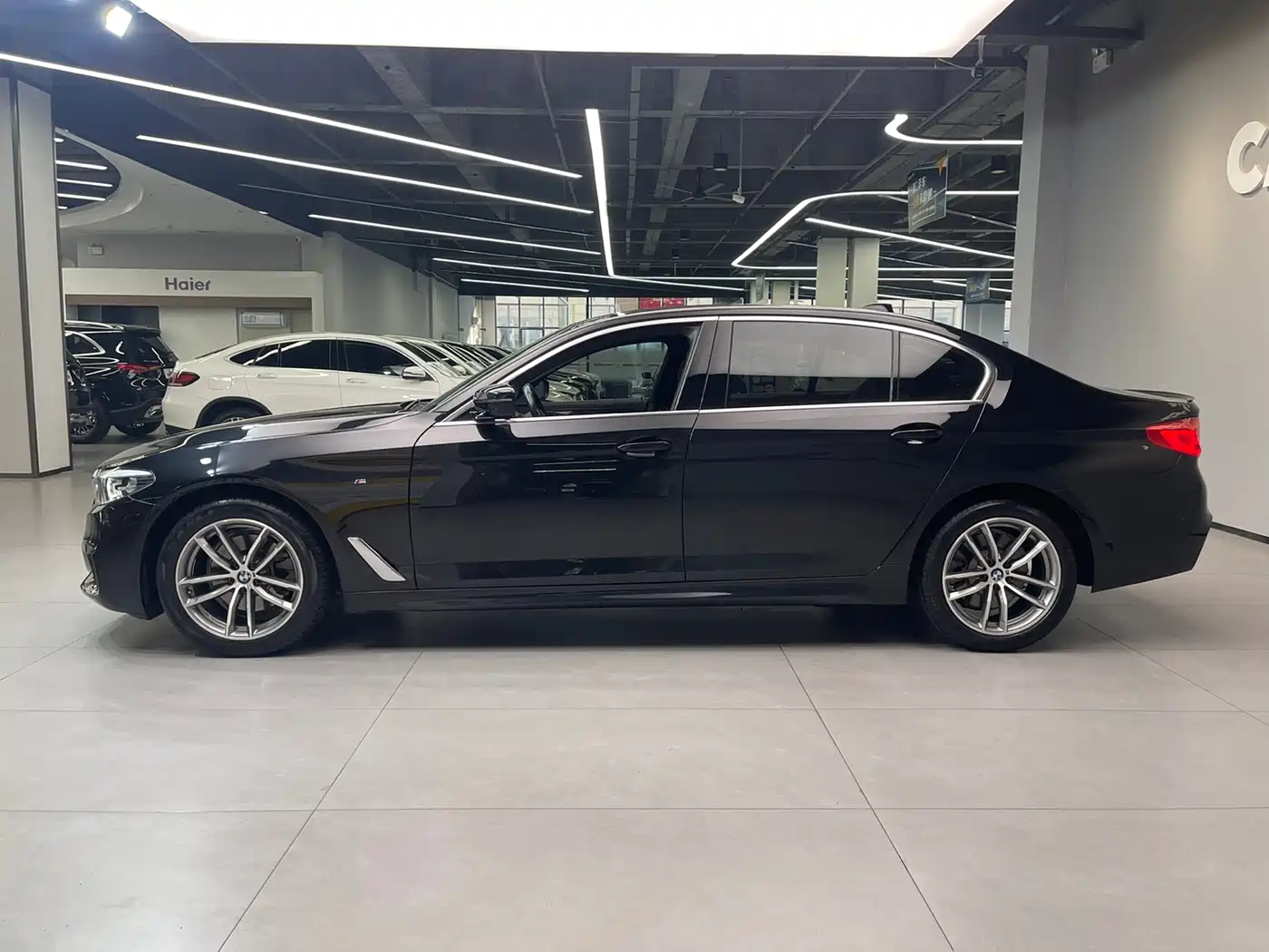 BMW 5 Series (Import) 2019 Facelift 525i M Sport Package фото 8