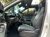 Фото 12 - Geely Atlas