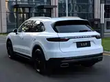 Фото 6 - Porsche Cayenne