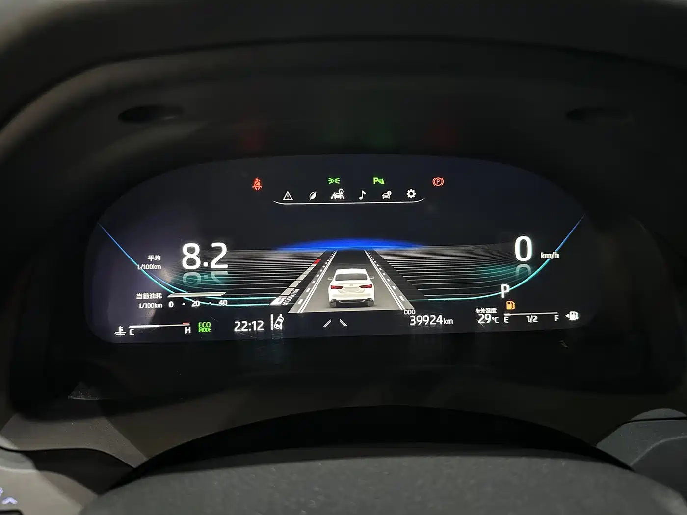 Фото 6 - Toyota Camry