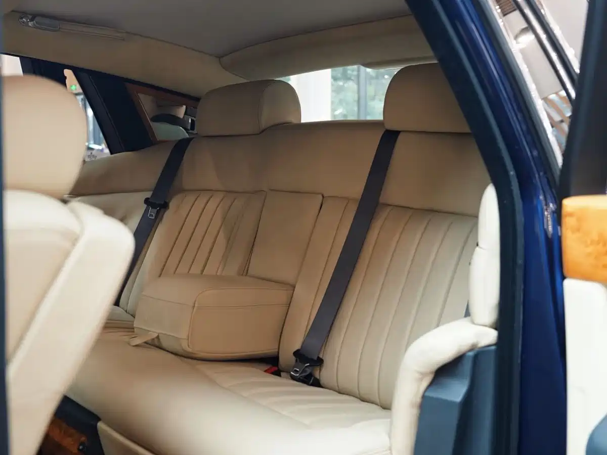 Rolls-Royce Phantom 2004 Model 6.7L Standard Version фото 11
