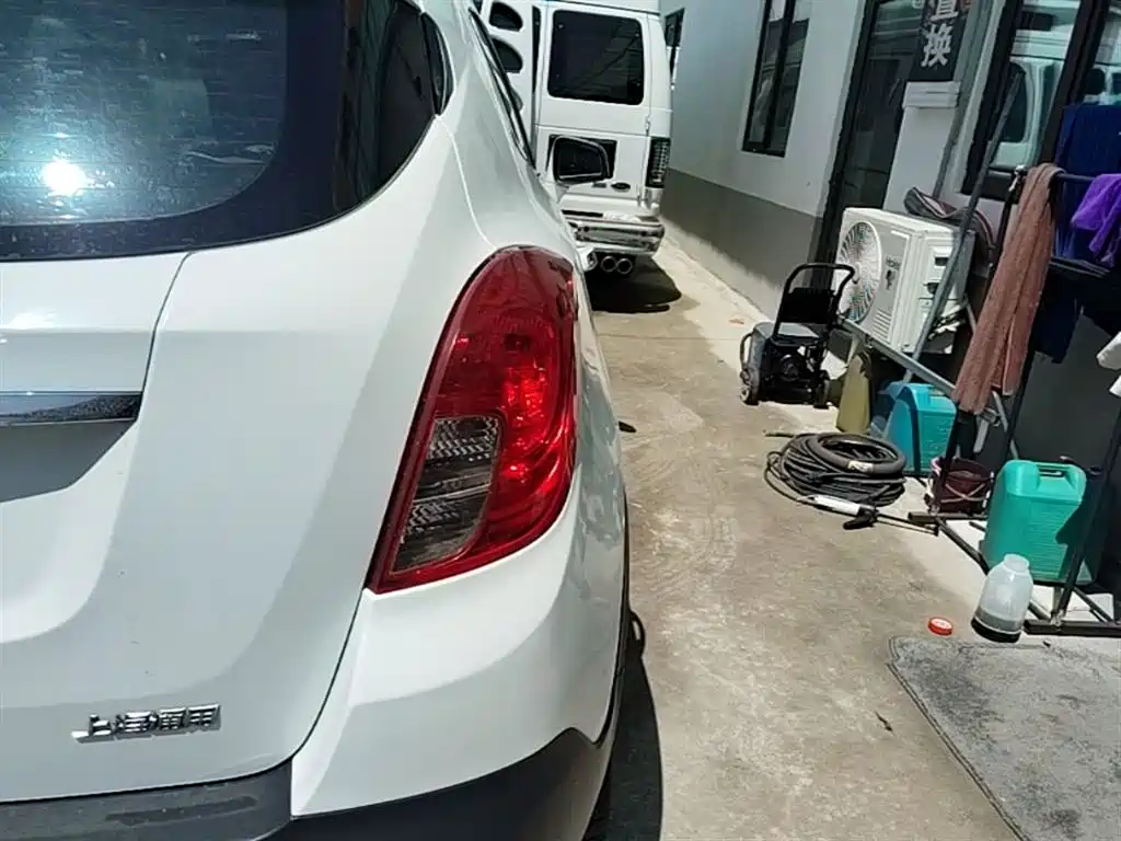 Buick Encore 2015 1.4T Automatic 2WD Urban Leading фото 8