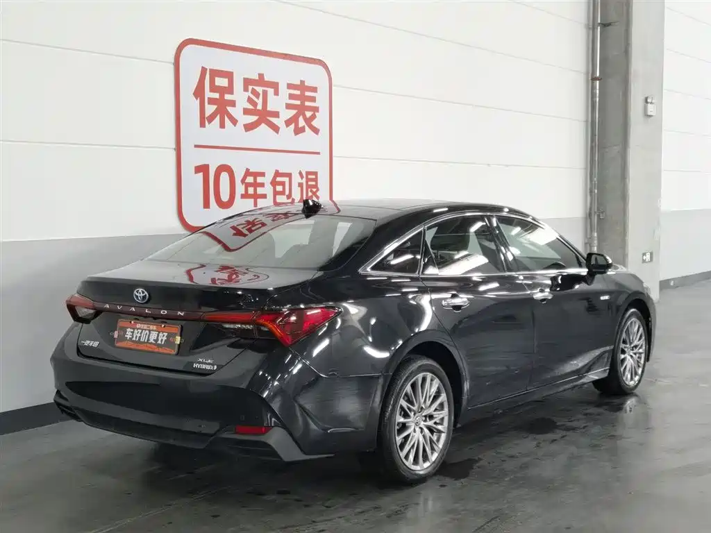 Toyota Avalon 2023 Hybrid 2.5L XLE Premium Edition фото 2