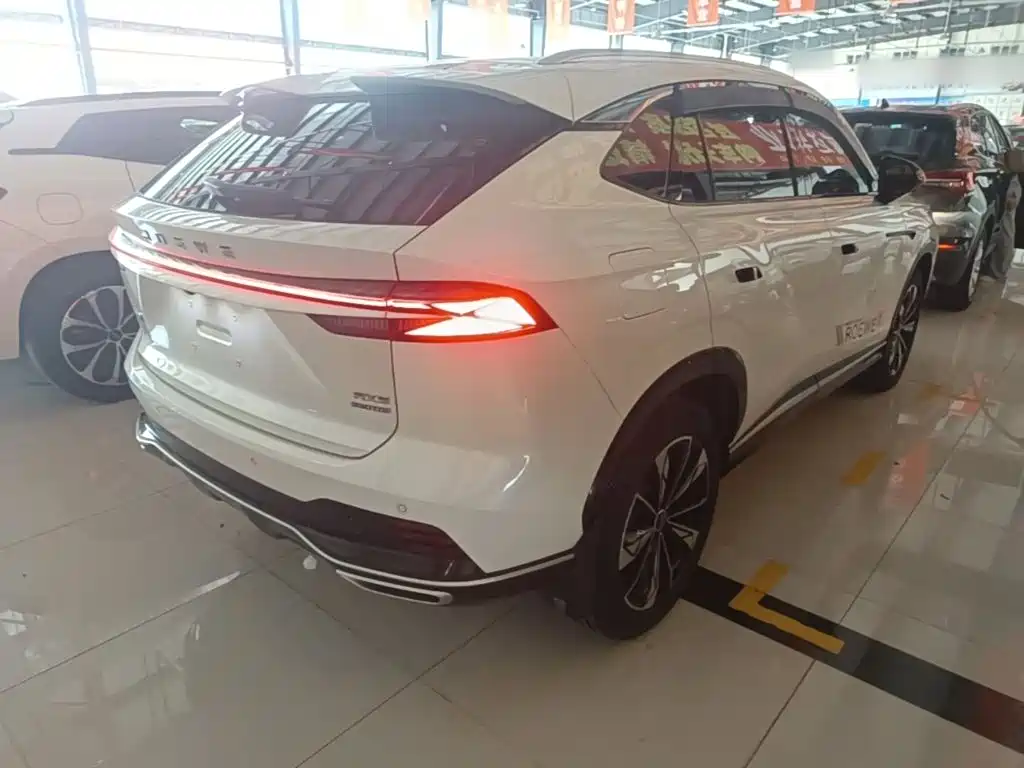 Фото 7 - Roewe RX5