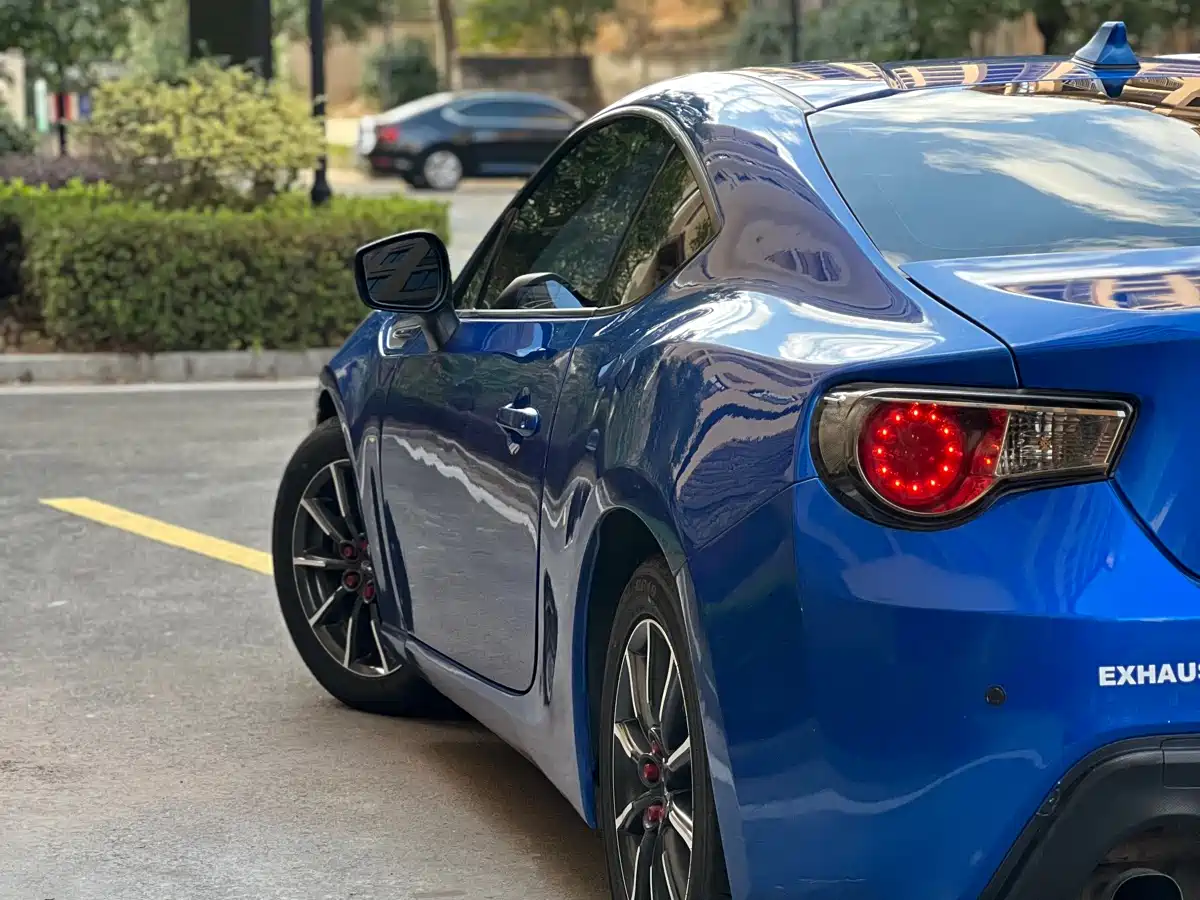 Subaru BRZ 2013 2.0i Automatic Luxury фото 10
