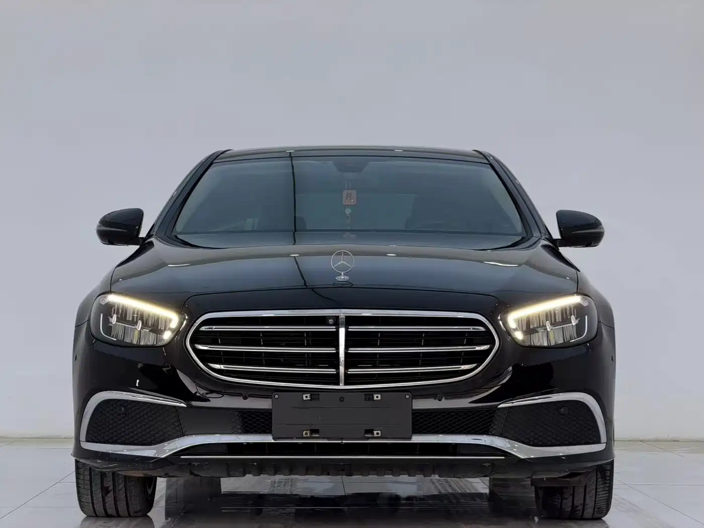 E CLASS