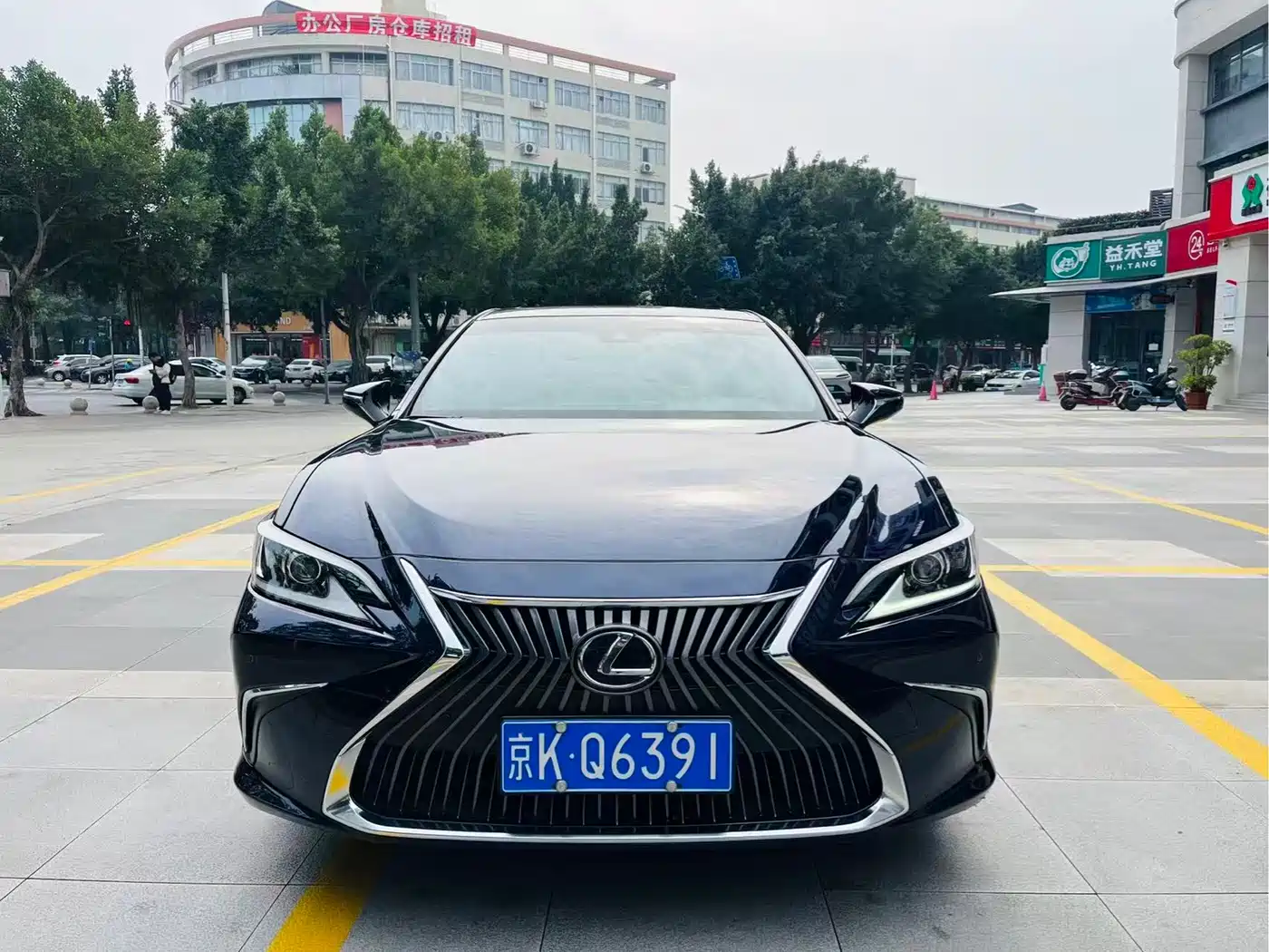 Lexus ES 2020 200 Excellence фото 2